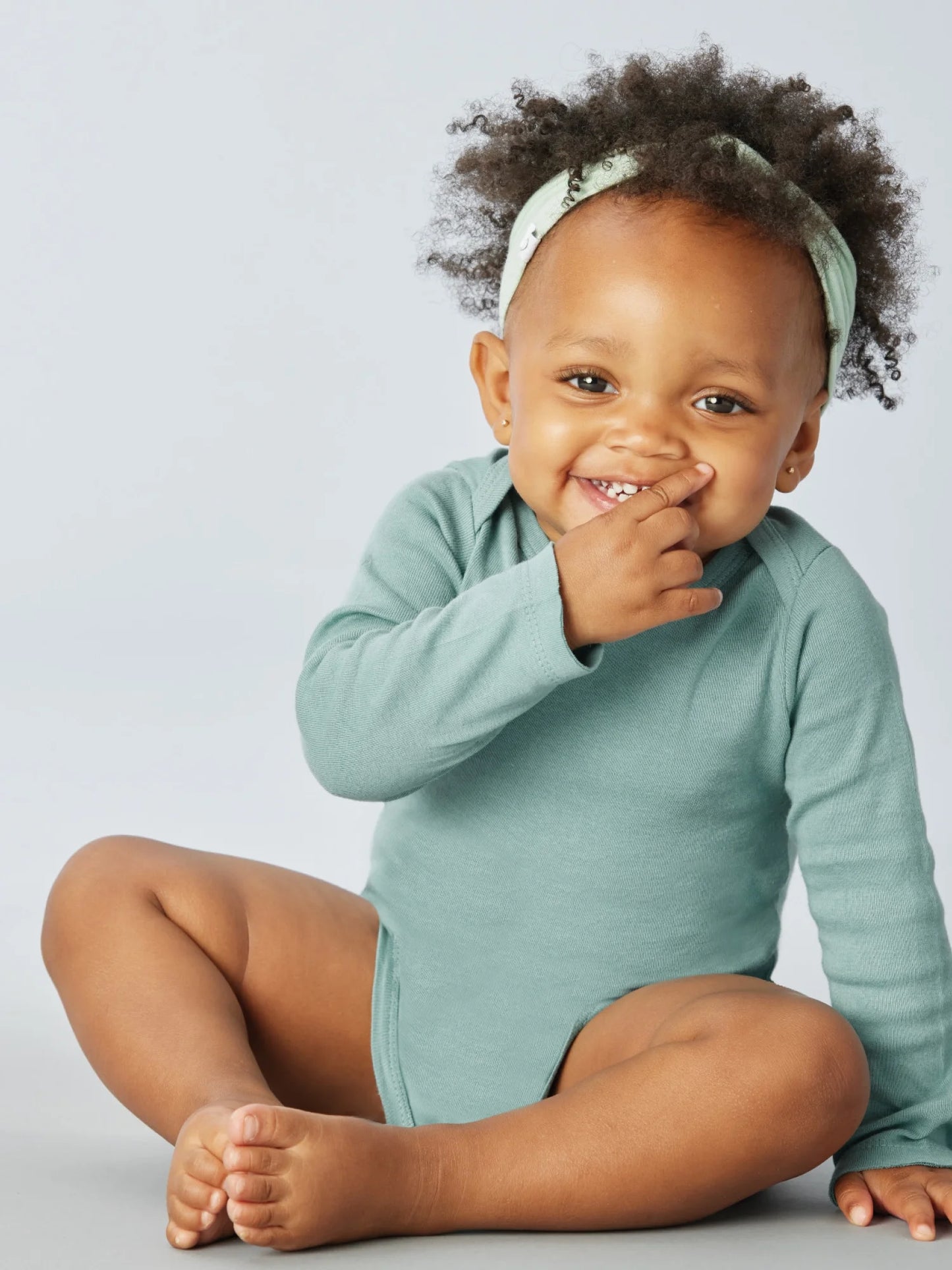 Baby Boy or Girl Gender Neutral Organic Cotton Long Sleeve Bodysuits, 8 Pack (Newborn-24 Months)
